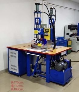 آلة طلاء ملابس القميص 5kw PVC نصف تلقائي